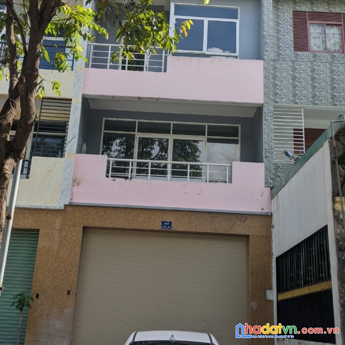 ** chính chủ cần bán gấp nhà mặt tiền ở xã bến cát ,tỉnh bình dương