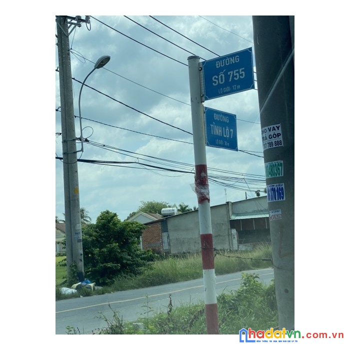 Em còn lô đất ở ngay mặt tiền đường tại xã an nhơn tây , củ chi