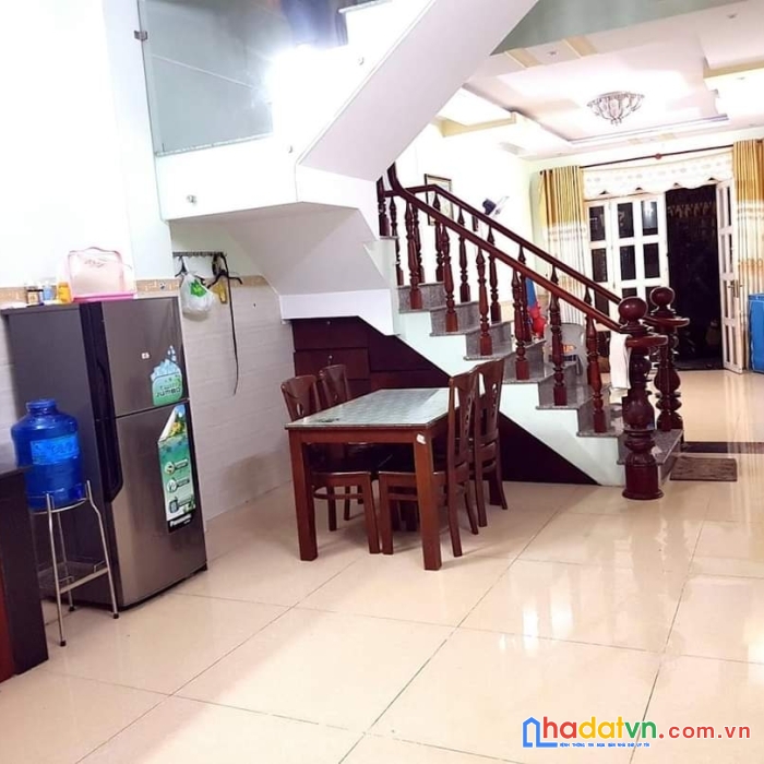 Bán nhà 60m2 khu tên lửa ngang 4m dài 15m 4 phòng ngủ 3 lầu 4.39 tỷ