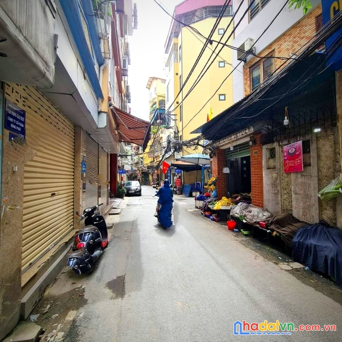 Nhà mặt phố giá trong ngõ- ô tô tránh kinh doanh đỉnh giá nhỉnh 6 tỷ