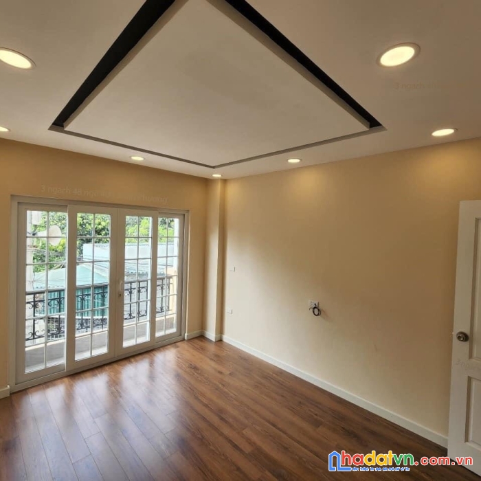 Bán nhà đức diễn cách mặt phố 20m bước chân 41m2 5t chỉ 4,45tỷ