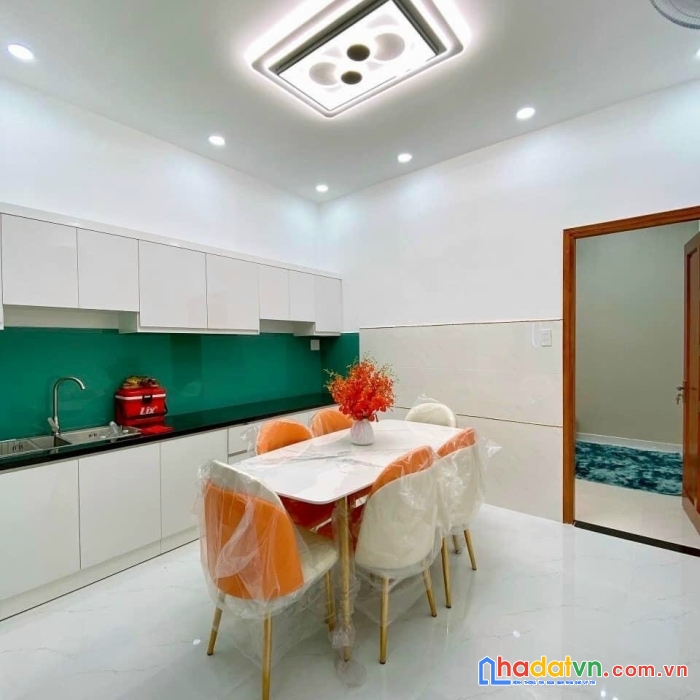 Nhà đẹp, tân bình, 4 x 15m, 2 lầu, chỉ 7.1 tỷ, trần văn hoàng