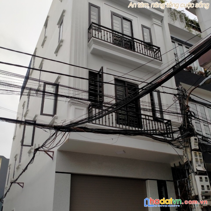 Chính chủ gửi bán căn nhà 67m2 tuyệt đẹp lô góc 2 mặt tiền ở đằng hải, hải an ô tô vào nhà 
lh
