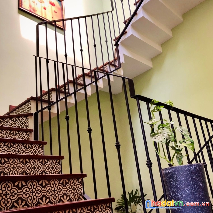 Nhà sân vườn100m2,hẻm xe hơi,nội thất châu âu,phường bình trưng đông,quận 2,thành phố thủ, 9,6 tỷ.