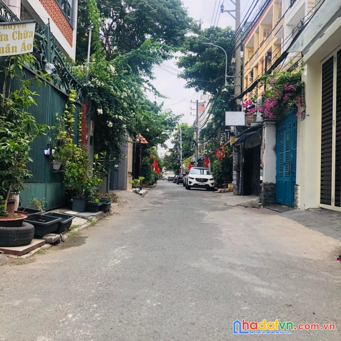 Mặt tiền khu vip sát sân bay, toàn quan chức ở - 64m2 - dtsd 190m2 dòng tiền ổn định 20tr / tháng.