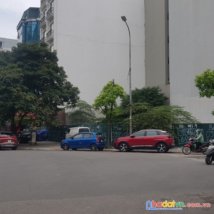 Bán 300m2 đất lô góc mặt phố thọ tháp dịch vọng hậu cầu giấy