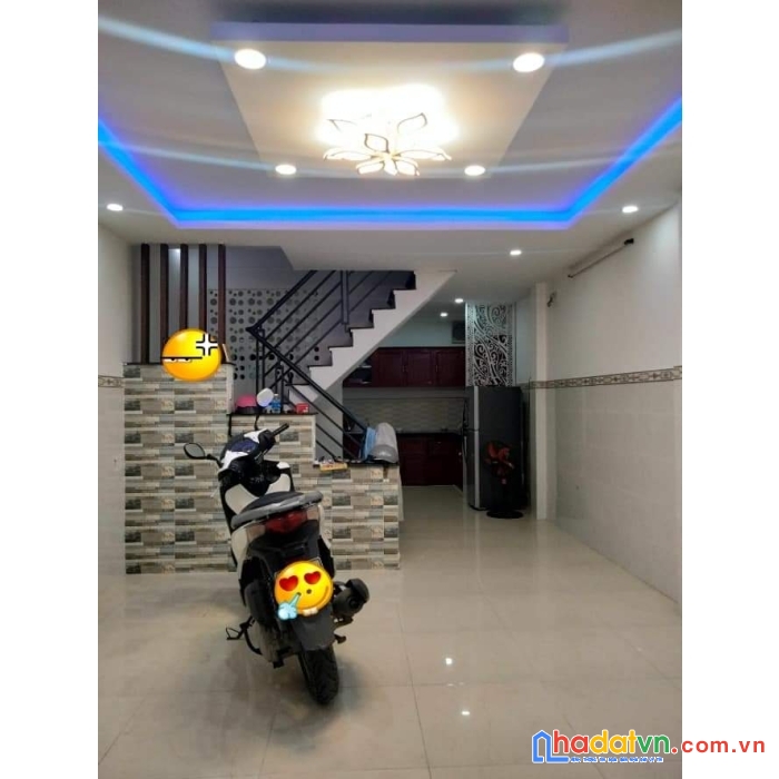 Bán nhà bình tân, nhà đẹp sát vách tân phú, hẻm xe hơi thông, 2tầng, 36m2, chỉ 3.75 tỷ.