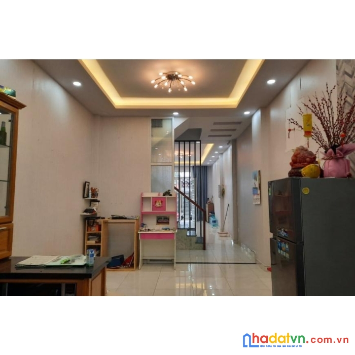 Chủ gửi bán nhà 4,2x11m pham văn chí 3t btct chỉ 4,3 tỷ tl