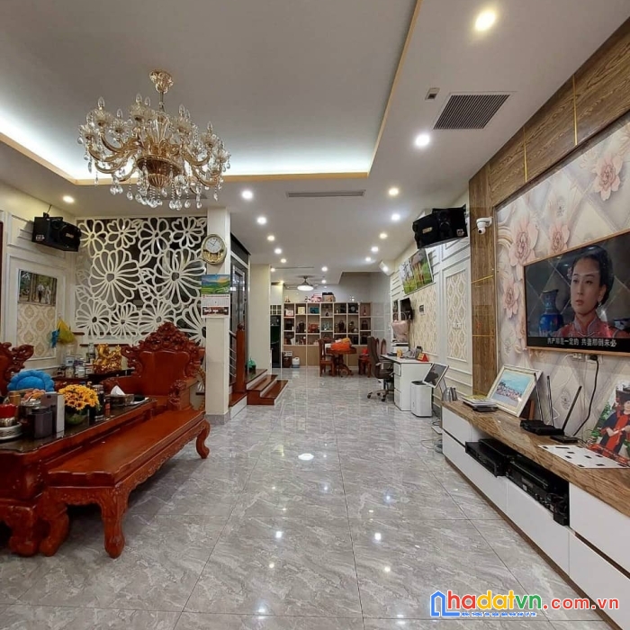 Biệt thự, thang máy, ô tô tránh, bồ đề, long biên, gần hồ 105m mt6 5t nhỉnh 16 tỷ