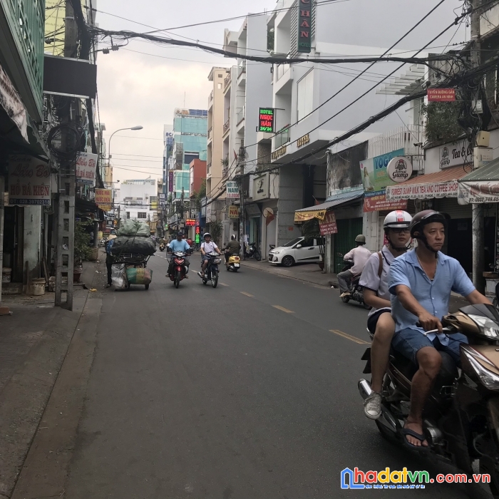 Mặt tiền trục tô hiến thành qunaj 10 ngang 9m  có hđ thuê 79tr/th  giá 20.5 tỷ
