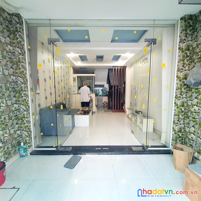 Bán nhà thống nhất- 5 tầng- kế lotte nguyễn văn lượng- nhỉnh 4 tỷ.