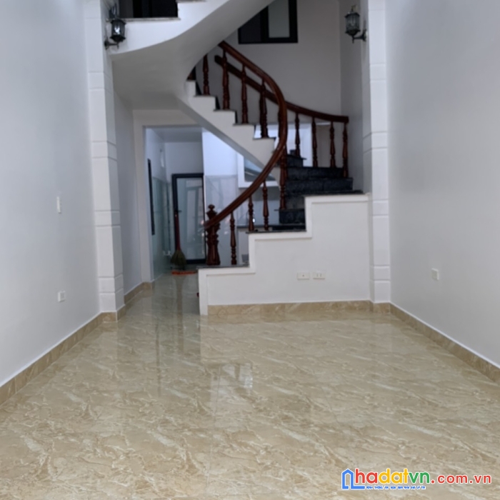 Chính chủ cần bán nhà tại ngõ 81 phạm hữu điều