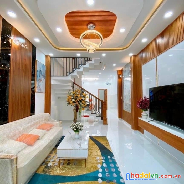 Nhà đẹp, bình thạnh, 4.2 x 14m, 2 lầu, chỉ 7.4 tỷ, phan chu trinh