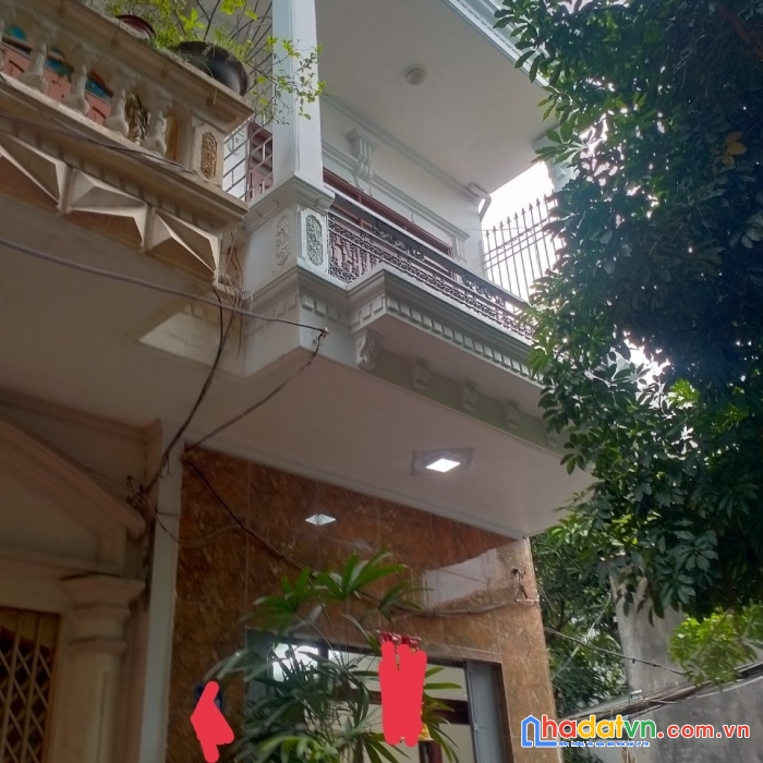 Chính chủ gửi bán căn nhà lô góc ở ngõ 263 lạch tray đằng giang ngô quyền 
lh 0399291974