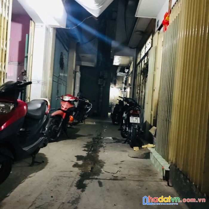 Gấp bán giá tốt- tt q5- trần phú – 33m2 – 3.85 tỷ - còn bớt lộc