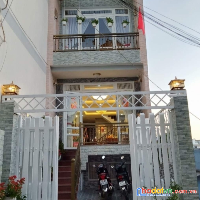 Cần bán nhà đẹp trên đường trần phú phường 3 đà lạt