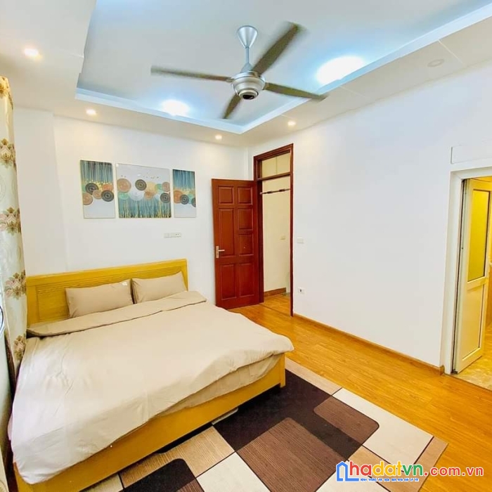 Anh luân bán nhà 40m2 x 6 tầng, mặt tiền 7m, ô tô cách 10m, giá chỉ 4,45 tỉ