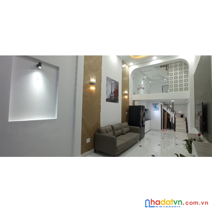 Bán gấp nhà lũy bán bích,hẻm xe hơi, 3 tầng 3 pn,giá 4.45 tỷ