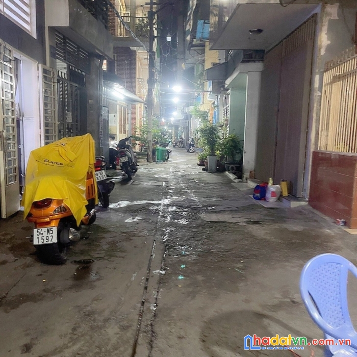 Nhà q5 trung tâm giá rẻ, uy tính!