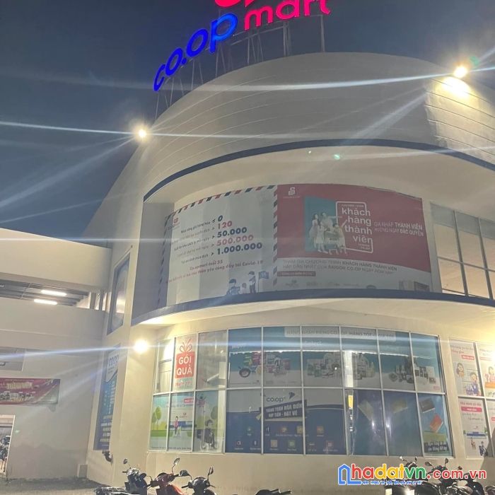 Biệt thự sân vườn, 240m2, 4 lầu, ngay coopmart bình triệu, 18 tỷ, hbc