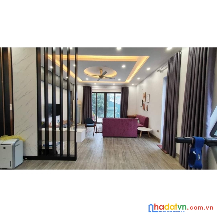 Bán nhanh nhà mới, phố bồ đề, long biên, ô tô tránh, kinh doanh 50m mt5 6t nhỉnh 8 tỷ.