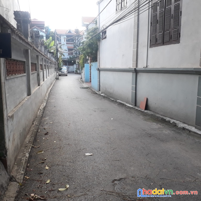 Bán nhà chính chủ phố lệ mật, long biên. 60m, 4 tầng, giá 3.9 tỷ, gara ô tô, full đồ ở liền 
