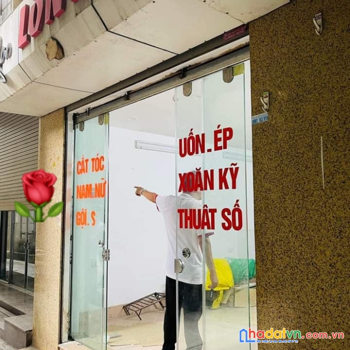 Bán nhà mặt ngõ gần phố gần ô tô vừa ở vừa kinh dioanh 5 tầng 4 phòng ngủ - giá ; 3.5 tỷ .