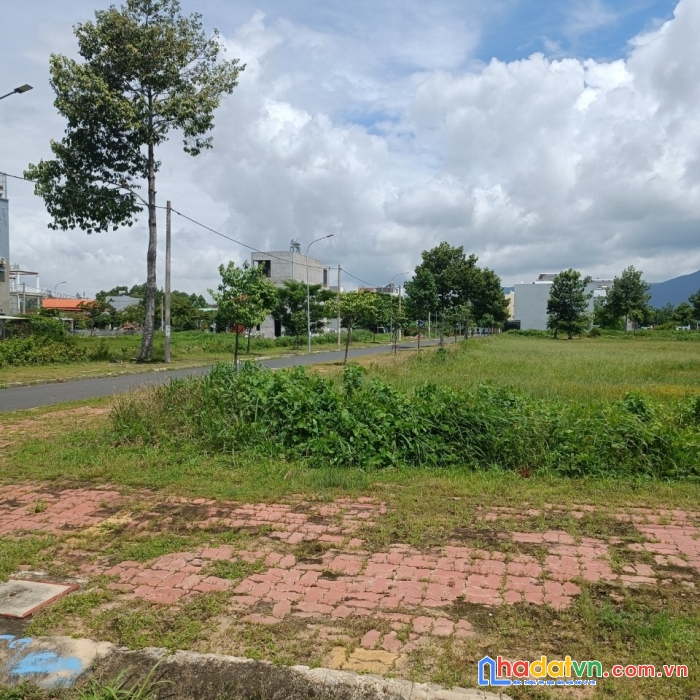 Bán lô đất 2 mặt tiền đường xuân diệu p. long tâm tp. bà rịa