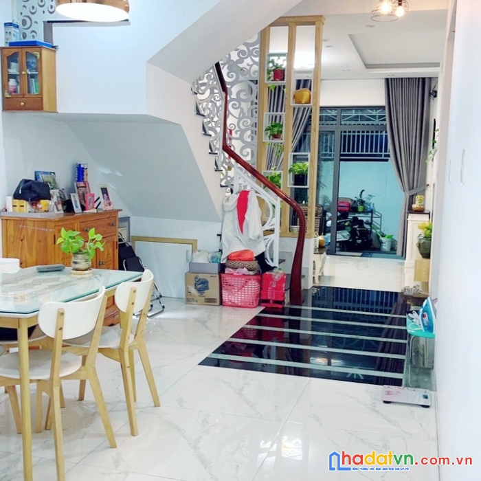Bán gấp nhà 3 tầng, hẻm xe hơi, 60m2, đường ngô đức kế p7 tp. vũng tàu