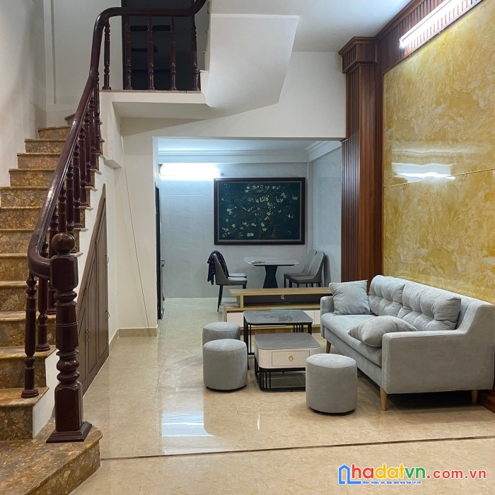 Siêu phâm thanh xuân 42m.5 tầng phân lô oto đỗ cửa.3.7 tỷ