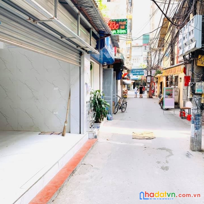 Bán nhà trần quốc hoàn, ô tô đỗ cửa, kinh doanh đỉnh 68m2, 3 tầng, 5.4 tỷ