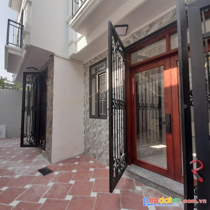 Bán nhà hoàng mai, phố giáp nhị , 35m2, 5 tầng, mt 4m giá 3.7 tỷ. nhà mới về ở ngay.