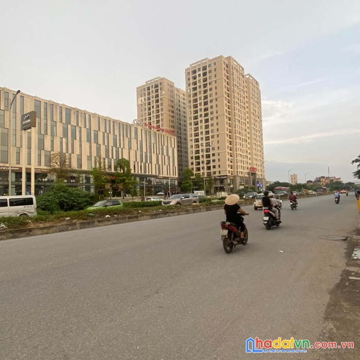 Bán nhà mp tam trinh, diện tích 202m, cấp 4, mt 7m, giá 36 tỷ.