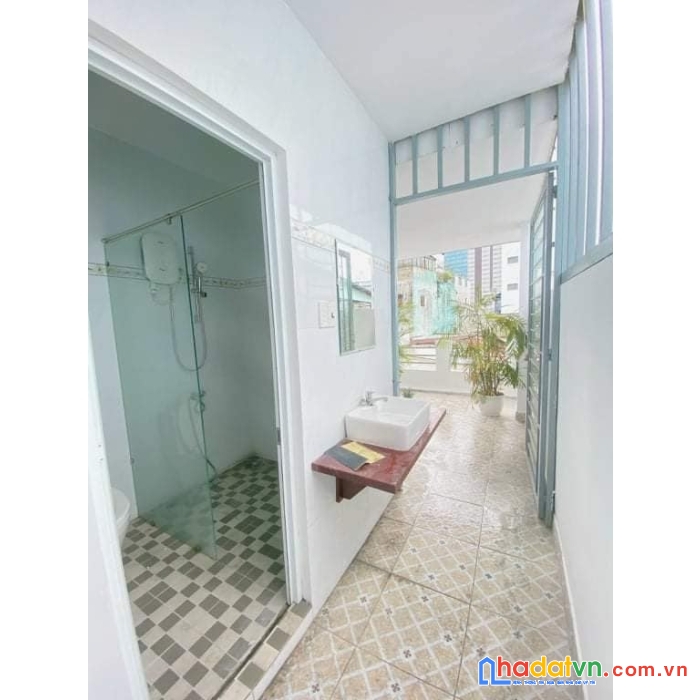 Bán nhà hồ hảo hớn quận 1  - 33m2 - 3 tầng 3pn - 4 tỷ 5 tl