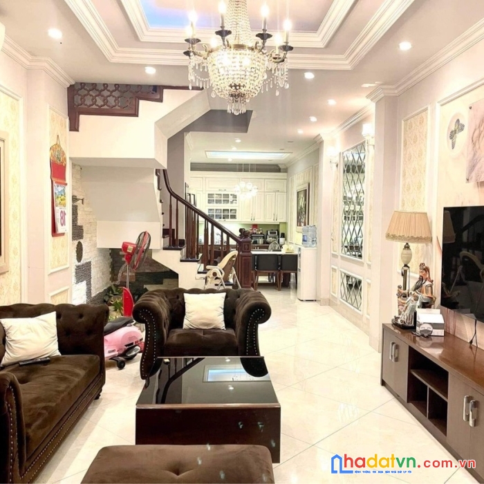 Siêu phẩm, bán nhà nguyễn văn cừ, 45m, 5 tầng, tặng nội thất, giá 4.7 tỷ