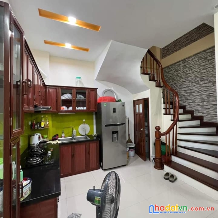 Bán nhà yên hòa – 34m2 – ngõ nông – cách phố 50m – nhà đẹp ở ngay