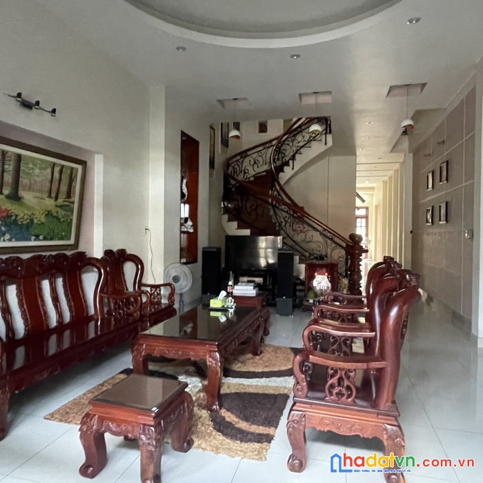 Bán nhà p.tam hiệp 1t2l dt 165m2 giá 8 tỷ 1