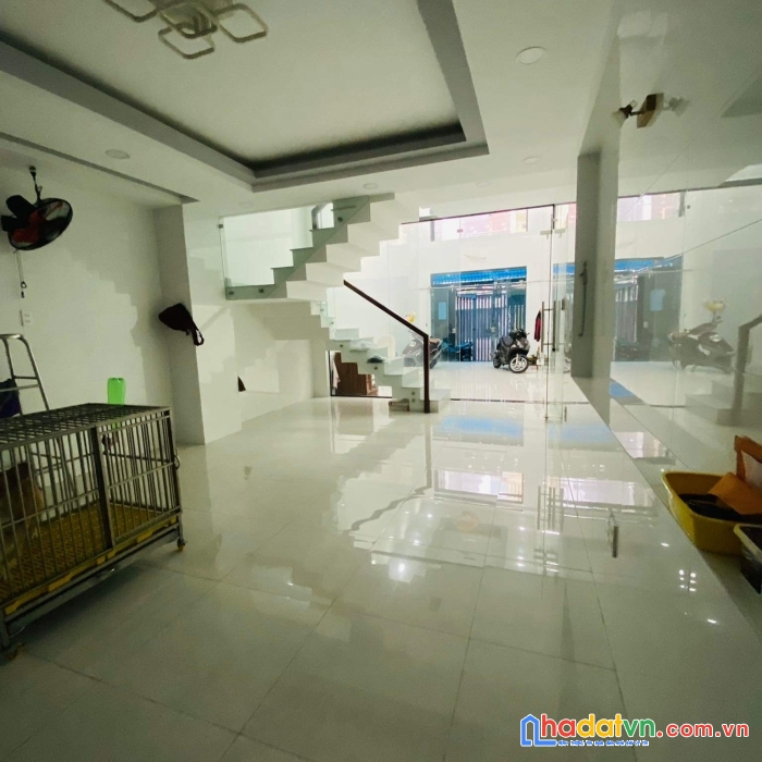 Bán nhà 4.2m, nở hậu 10mx19mhậu giang-quận 6-hxh-chỉ 11 tỷ 8