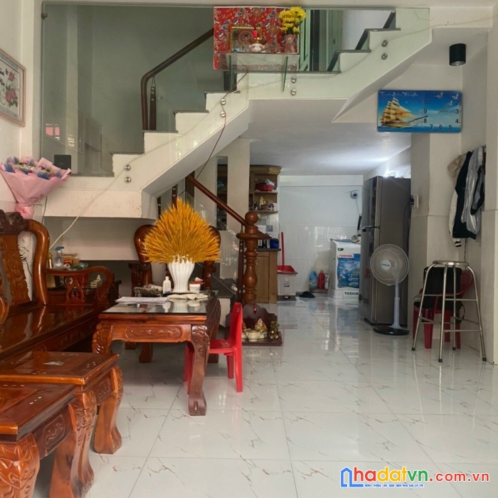 Nhà đẹp, bùi hữu nghĩa, chỉ 5.2 tỷ bớt, 4.2 x 10.5m, bình thạnh