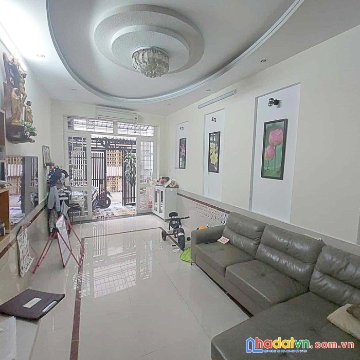 Bán nhà  chính chủ 3 lầu 42m2 bãi sậy quận 6 chỉ 4 tỷ 100
