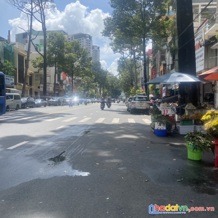 Cho thuê mt lê hồng phong q5, 10x20m giá 160tr/ tháng