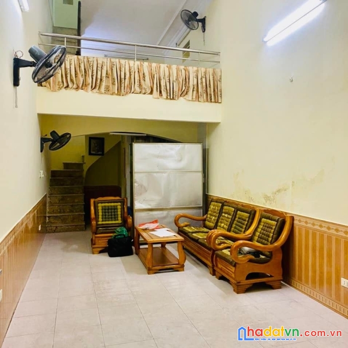 Bán nhà mặt ngõ kim mã, ba đình. dt 35m2, nhà xây 4 tầng, giá bán 3.25 tỷ.