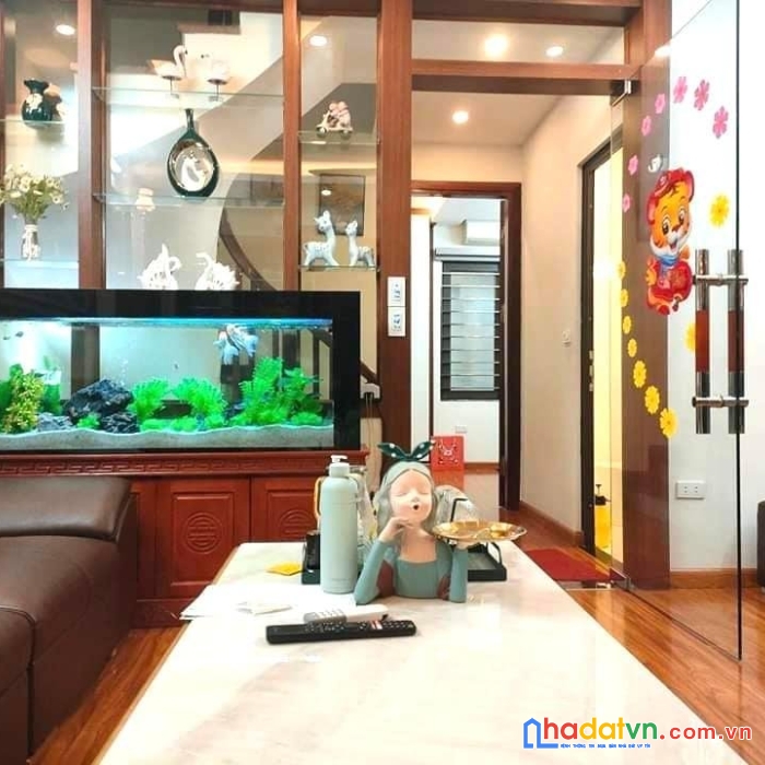 Chính chủ nhờ bán gấp căn nhà phố hoàng như tiếp, long biên. xây rất  tâm huyết, 90m2 x 4t