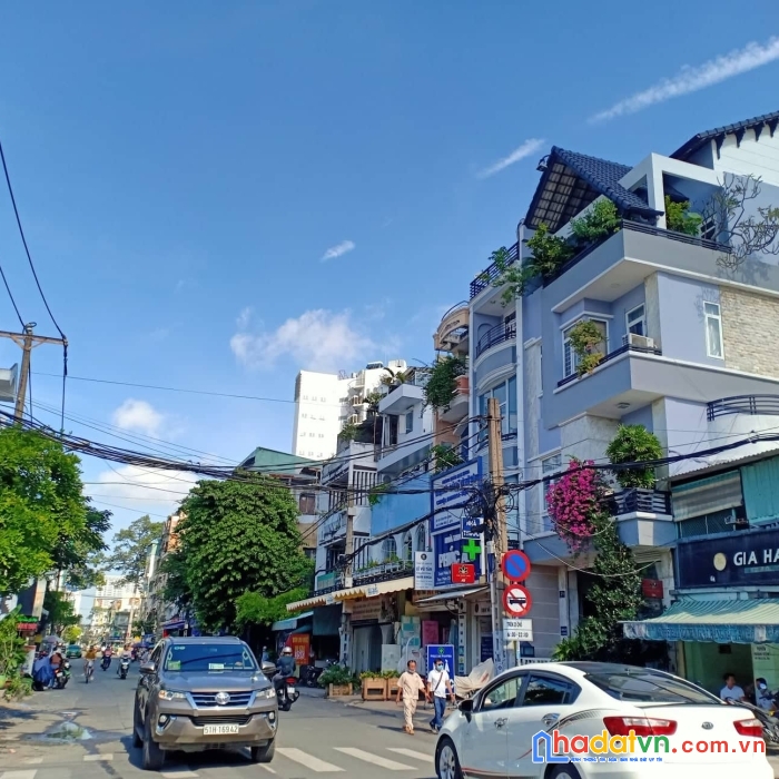 Bán nhà mặt tiền vĩnh viễn_ ngô gia tự, quận 10, ngang 8.4 x 21 nhỉnh 40 tỷ.