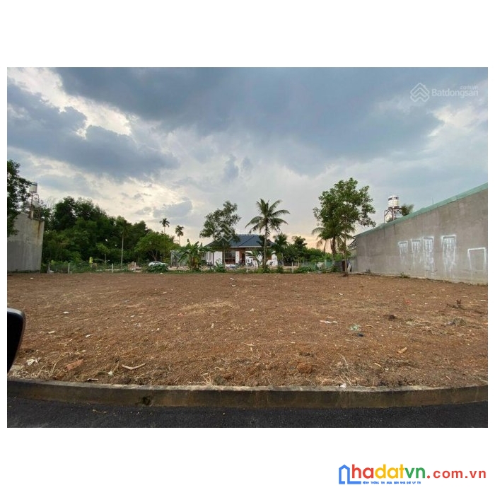 Cần ra lô đất đẹp view hồ, mặt tiền đt795, dt 12x40 có 100tc tại xã tân thành, tây ninh chỉ 1ty3