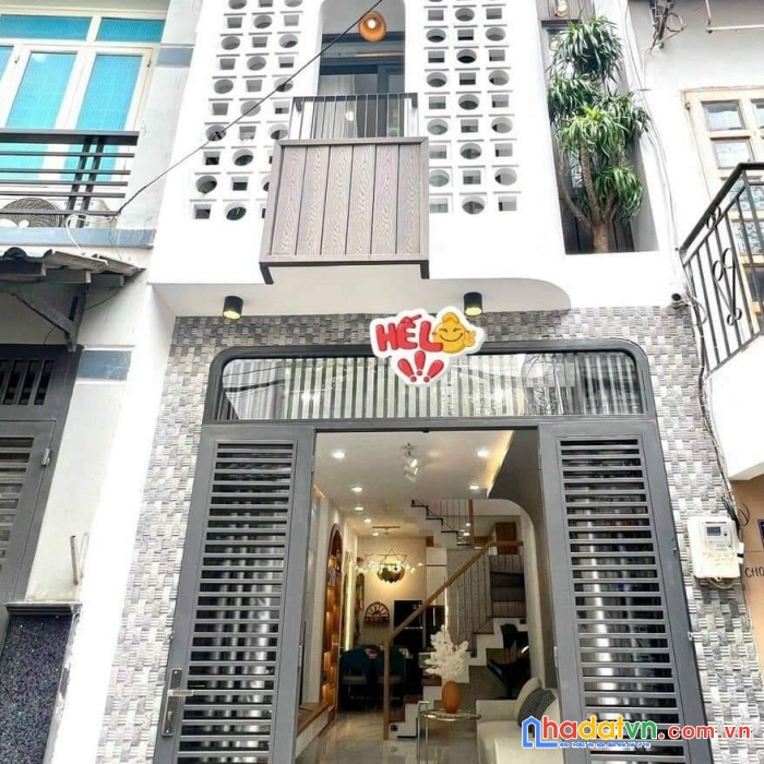 Nhà nhỏ mới đẹp - phường 3 - gò vấp  - xe hơi đỗ tận cửa- thông tứ phía - vài bước ra sân bay
√dt: