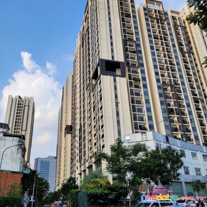 Bán nhà hxh cmt8, quận 10 - sát chung cư hà đô- 44m2- 5 tầng btct- giá 10.6 tỷ