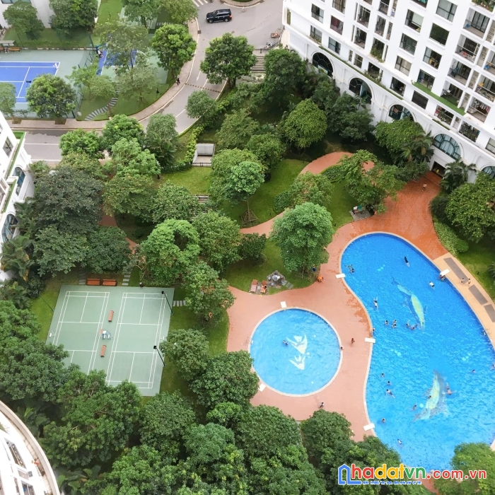 Bán căn hộ royal city, thanh xuân, view bể bơi, nội thất sang trọng, 109m2, giá 5.6 tỷ