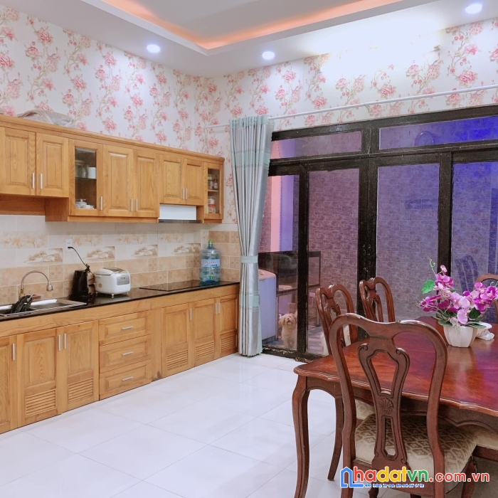 Bán gấp 75m2 hồng lạc chỉ 6 tỷ 8 hẻm nhựa thông