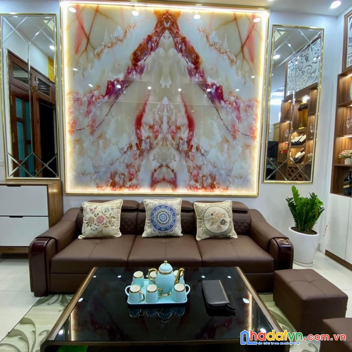 Chính chủ bán nhà hồ tùng mậu - ô tô 7 chỗ đỗ cửa - chủ tặng hết nội thất - khách xem là chốt.